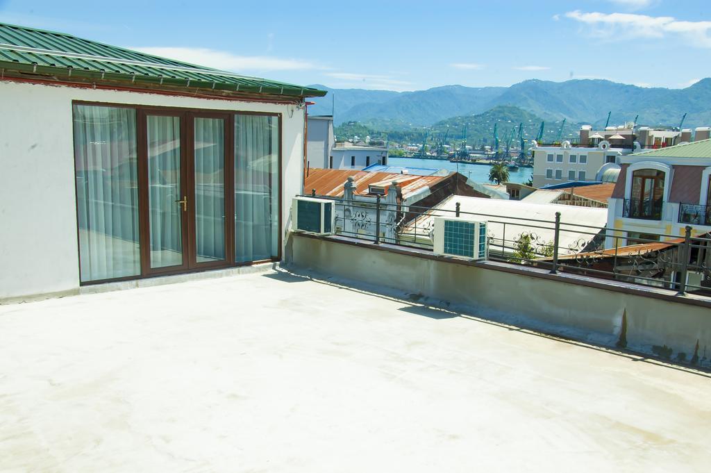 Guest House Gantiadi Batumi Exterior foto